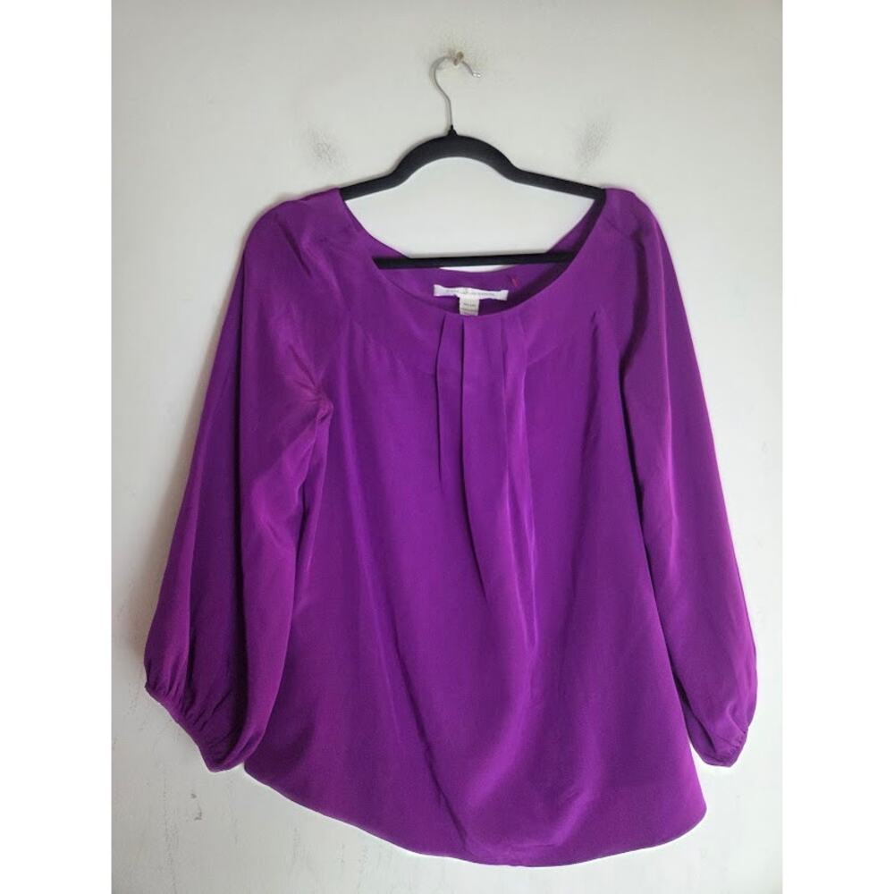Diane Von Furstenberg Purple Scoop Neck Pleated 100% Silk Blouse size 8